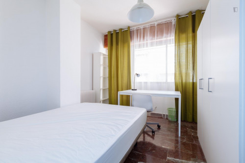 Single Bedroom Not Far From UGR: Escuela Técnica Superior De Ingeniería De Caminos, Canales Y Puerto - 2