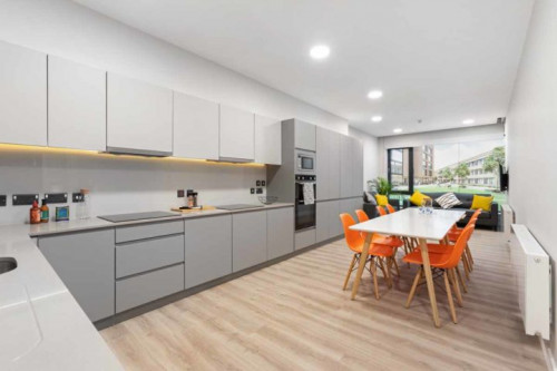 Classic En Suite Plus - Upper Floor - 5