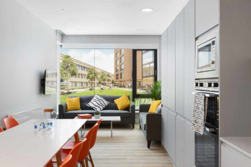 Classic En Suite Plus - Upper Floor - 7