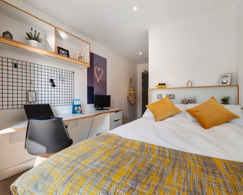 Silver En-Suite  -  27 Magdalen Street  - Gallery -  1