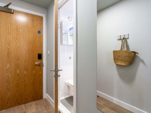  Silver En Suite  -  The Refinery  - Gallery -  4