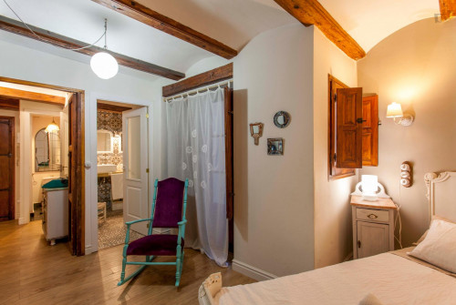 Beautiful 2 Bedroom Apartment In The Central And Historic Ciutat Vella District - 1