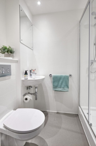  Bronze En-Suite  -  41 Castle Street  - Gallery -  6