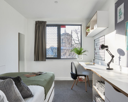  Silver En-Suite  -  41 Castle Street  - Gallery -  5