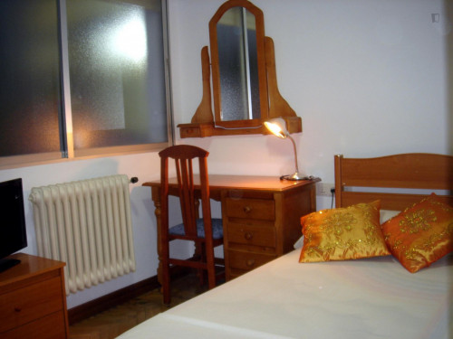  Well-Equipped Double Bedroom In The Centre Of Salamanca  -  Well-equipped double bedroom in the centre of Salamanca  - Gallery -  2