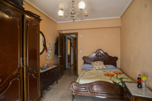  Cozy Apartment Near Parque De Los Jesuitas With Wi-Fi And Central Heating  -  Nice single bedroom near Parque de los Jesuitas  - Gallery -  2