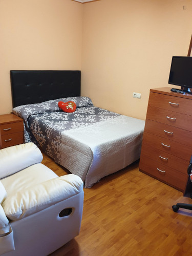 Enjoyable single bedroom near Facultad de Geografía e Historia - Gallery - 22