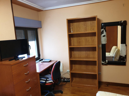 Enjoyable single bedroom near Facultad de Geografía e Historia - Gallery - 26
