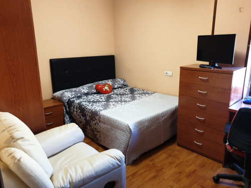 Enjoyable single bedroom near Facultad de Geografía e Historia - Gallery - 21