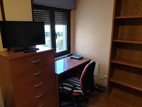 Enjoyable single bedroom near Facultad de Geografía e Historia - Gallery - 17