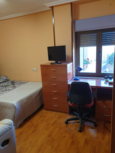 Enjoyable single bedroom near Facultad de Geografía e Historia - Gallery - 19