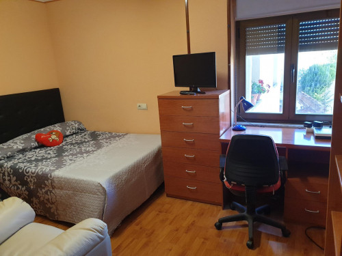 Enjoyable single bedroom near Facultad de Geografía e Historia - Gallery - 20