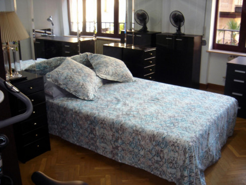  Cool Double Bedroom Very Close To Salamanca Central Market  -  Cool double bedroom in Salamanca  - Gallery -  2
