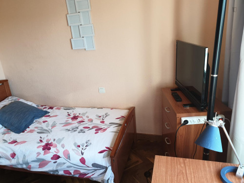 Welcoming double bedroom in Barrio del Oeste - Gallery - 3