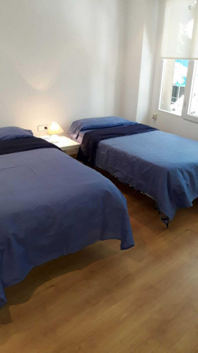  Multiple Beds Bedroom, With Balcony, In 2-Bedroom Apartment  -  Multiple beds bedroom, with balcony, in 2-bedroom apartment  - Gallery -  1