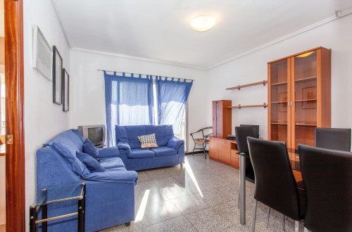  Nice 4-Bedroom Flat In El Pla Del Real  -  Nice 4-bedroom flat in El Pla del Real  - Gallery -  2
