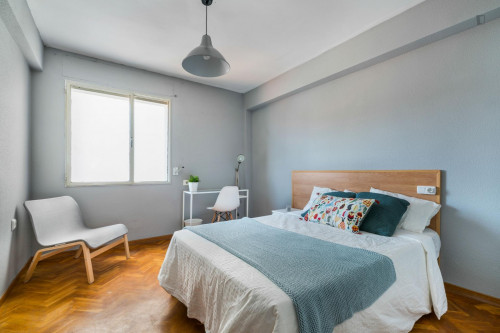 Enjoyable Double Bedroom Near The Aragón Metro - 1