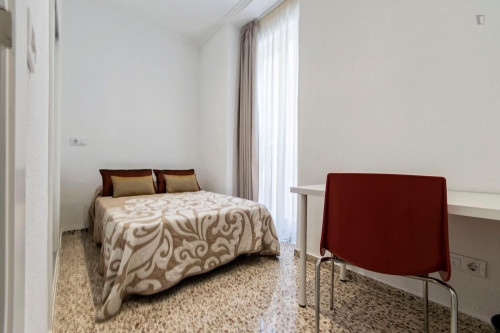 Lovely Double Bedroom In Alicante - 1