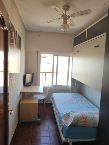 Habitación Totalmente Equipadade A Pocos Minutos De Universidades - 2