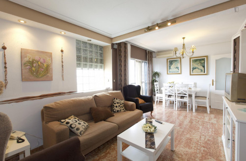 Cosy 3-Bedroom Apartment In Beautiful Seville - 1