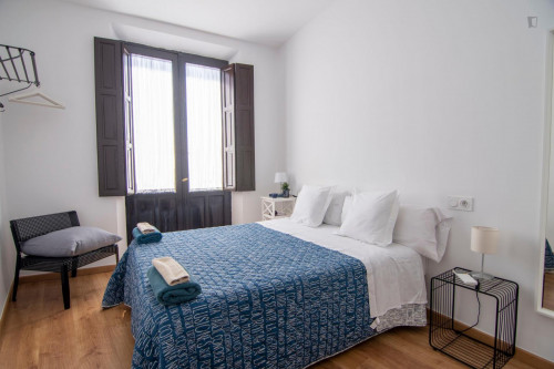  Cozy 2-Bedroom Apartment Near Iglesia De San Antón  -  Cozy 2-bedroom apartment near Iglesia de San Antón  - Gallery -  2
