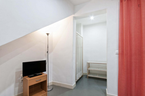  Lovely Double Bedroom Close To Mercado Train Station  -  Lovely double bedroom close to Mercado train station  - Gallery -  2