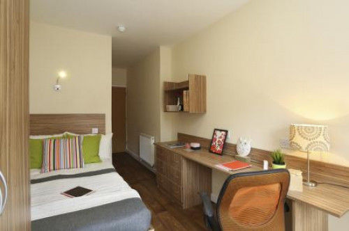  Deluxe Wet Room En-Suite  -  Trinity Hall  - Gallery -  1