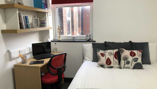  Classic En-Suite  -  Mandale Terrace  - Gallery -  1