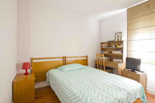  Bright Double Bedroom Not Far From Facultad De Medicina  -  Bright double bedroom not far from Facultad de Medicina  - Gallery -  1