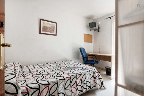  Cosy Double Bedroom In Alicante  -  Cosy double bedroom in Alicante  - Gallery -  1