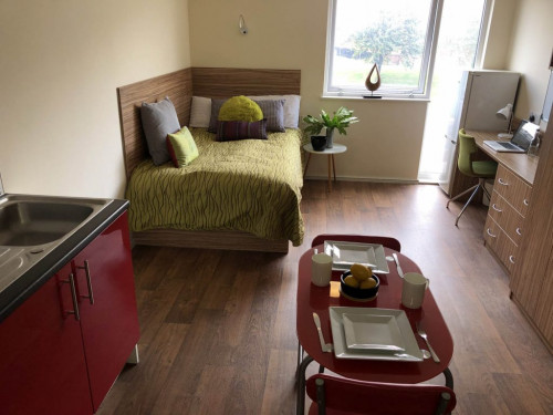  Premier Studio  -  Falkland House  - Gallery -  6