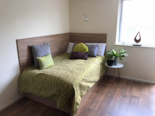  Premier Studio  -  Falkland House  - Gallery -  4