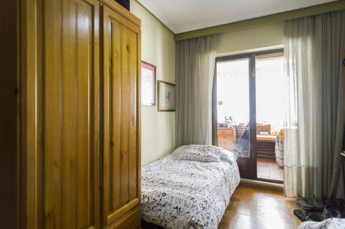 Cosy Bedroom Near The Centre Of Salamanca - 2