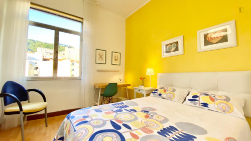 Lovely double bedroom near Puente de La Salve - Gallery - 8