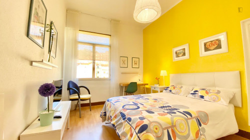 Lovely double bedroom near Puente de La Salve - Gallery - 5