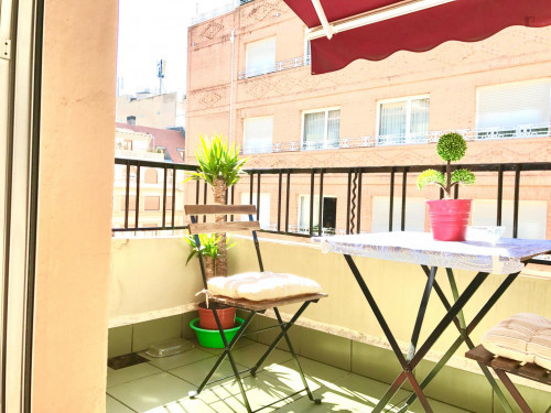 Great double bedroom with a balcony - Gallery - 14
