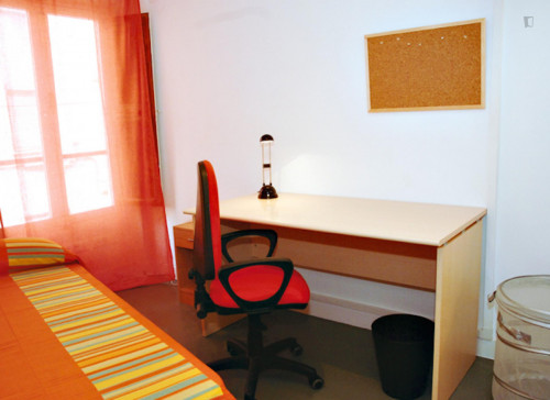  Cool Single Bedroom Close To Mercado Train Station  -  Cool single bedroom close to Mercado train station  - Gallery -  1