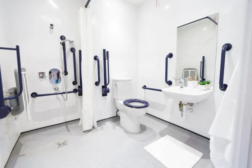  Silver En-Suite (Accessible)  -  AXO New Cross  - Gallery -  3