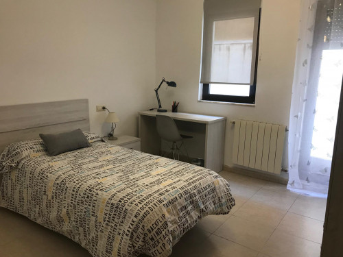 Neat And Cosy Single Bedroom In Buenos Aires Neighbourood - 1
