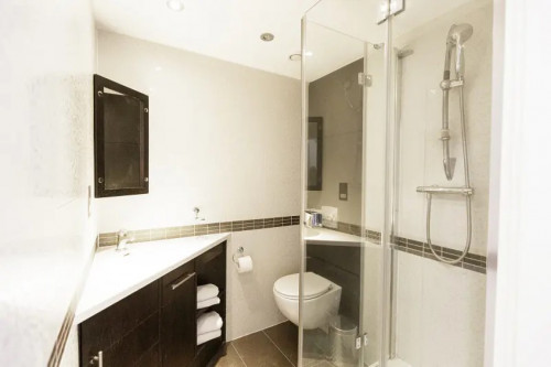  Bronze Studio  -  AXO Oxford Circus  - Gallery -  2