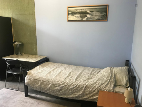  Single Bed In A Simple Twin Bedroom In A Student House  -  Single bed in a simple twin bedroom in a Student House  - Gallery -  1
