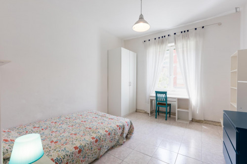  Neat Double Bedroom In Tuscolano Neighbourhood  -  Neat double bedroom in Tuscolano neighbourhood  - Gallery -  1