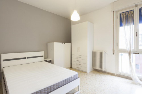Snug Double Bedroom Close To Università Degli Studi Di Firenze - Scuola Di Giurisprudenza - 1
