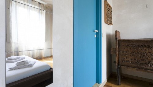 Modern 1-bedroom flat in Isola - Gallery - 19