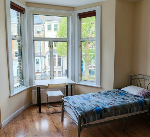  Double En-Suite  -  London Nest Lady Margaret - Flexible Tenancies  - Gallery -  1