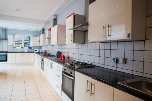  Double En-Suite  -  London Nest Lady Margaret - Flexible Tenancies  - Gallery -  5