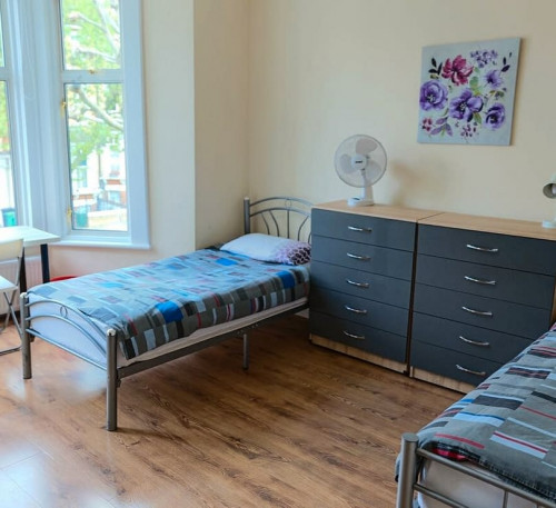  Double En-Suite  -  London Nest Lady Margaret - Flexible Tenancies  - Gallery -  2