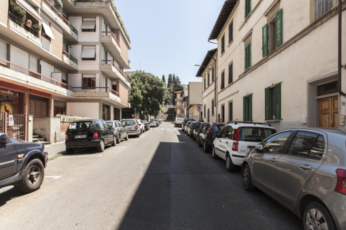 Single bedroom near the Cionfo Binlecure train station - Gallery - 2