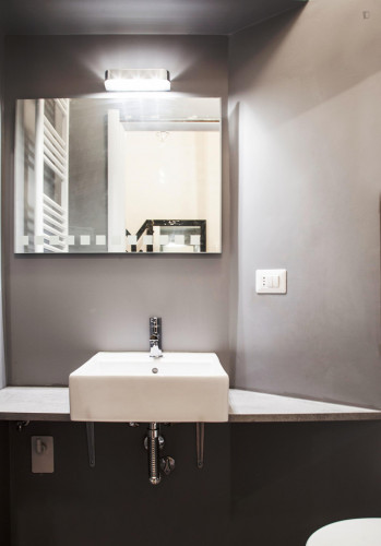 Stylish 1 Bedroom Flat in City Life District - Gallery - 12