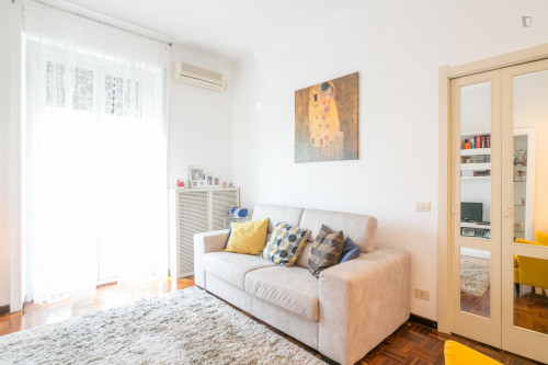 Welcoming double bedroom in Lodi-Brenta - Gallery - 15